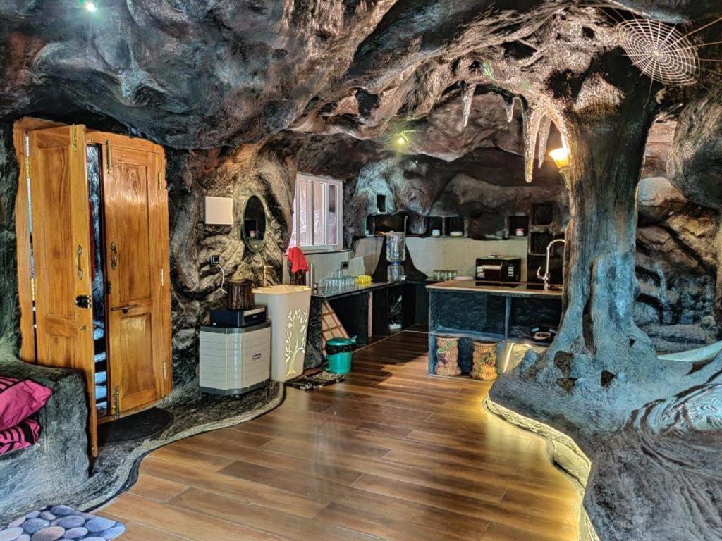 Вілла Rai'S Coorg Cave House Мадікері Екстер'єр фото